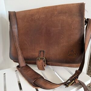 Classic Brown Full Grain Leather Messenger Bag/Briefcase
